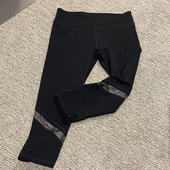 Fabletics pants  - Picture 1 of 4